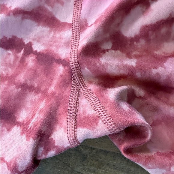 Athleta XL Elation Printed Capri Leggings - Picture 8 of 9